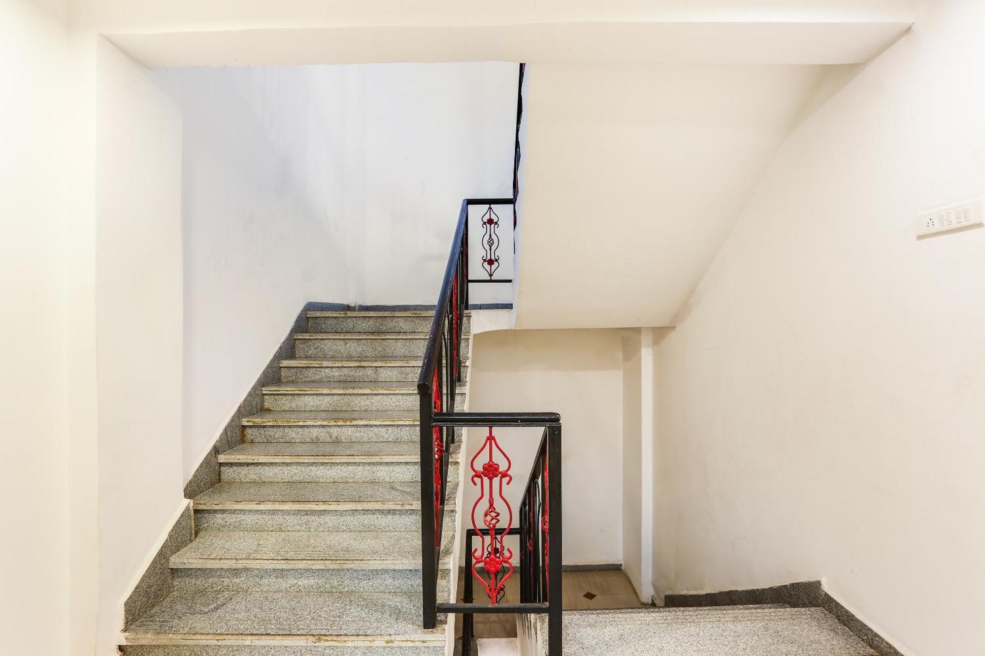 Capital O Arsh Executive Inn Bombay Extérieur photo