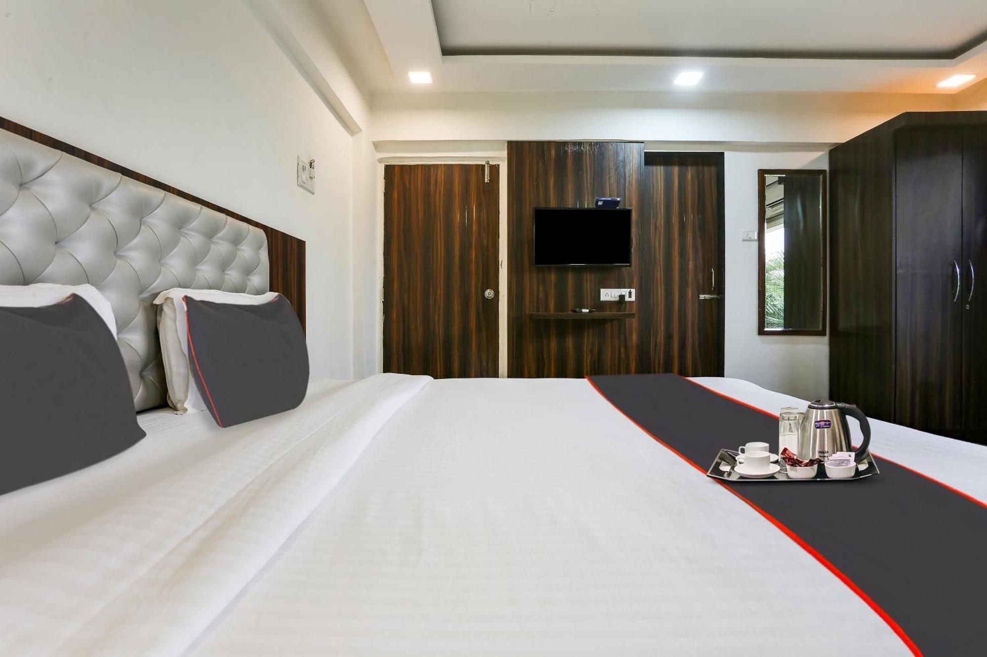 Capital O Arsh Executive Inn Bombay Extérieur photo