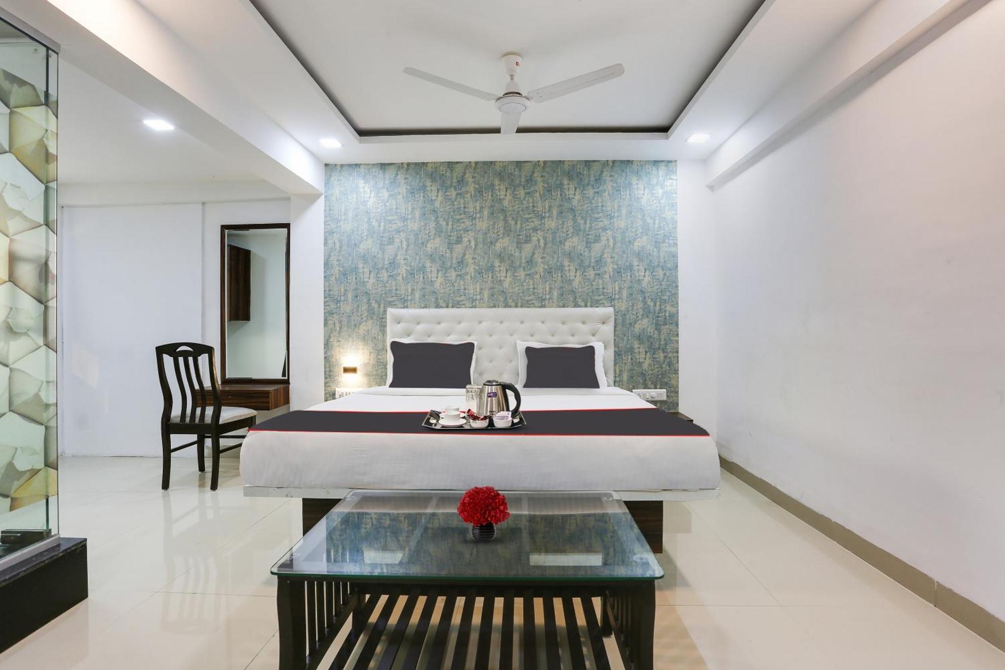 Capital O Arsh Executive Inn Bombay Extérieur photo
