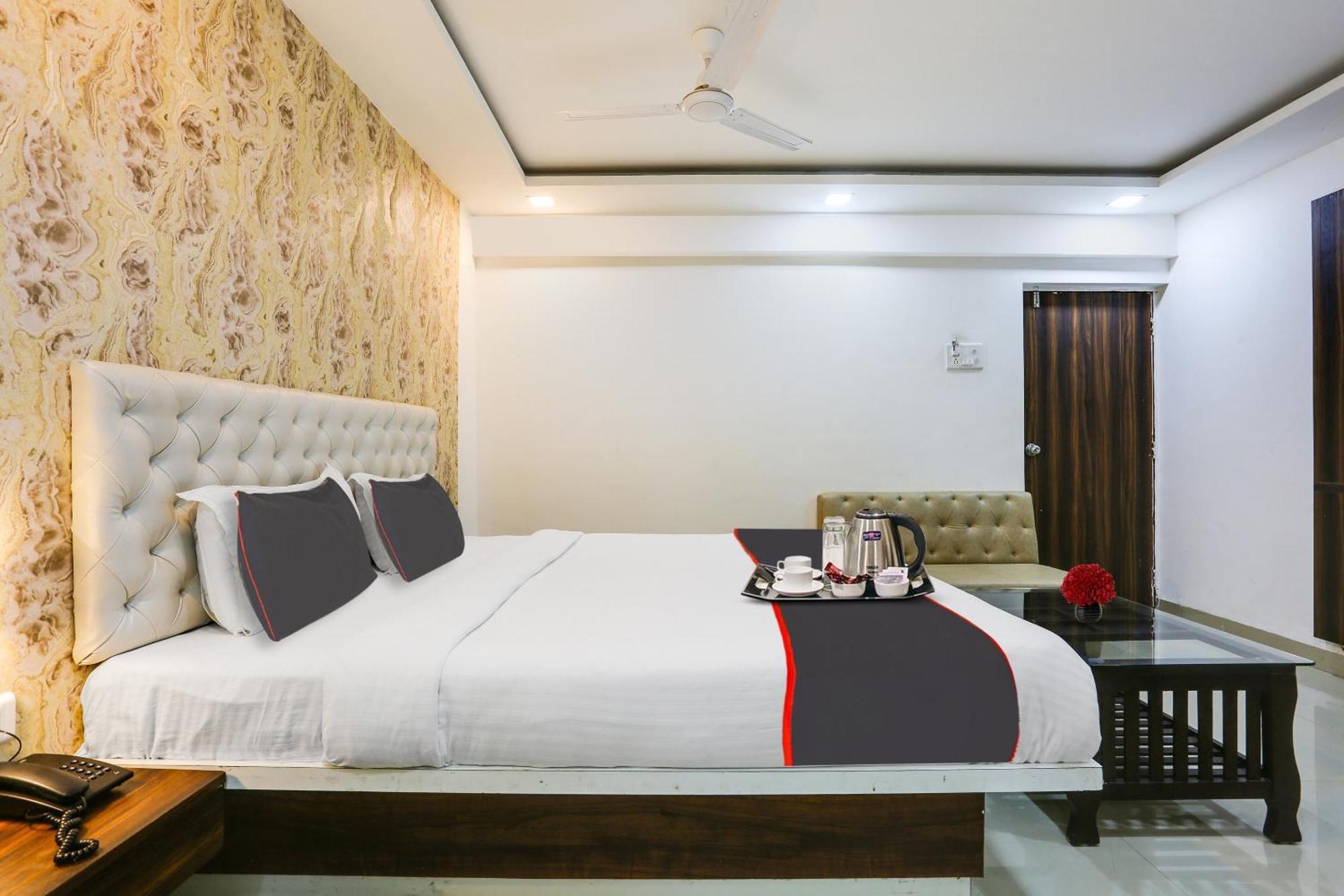 Capital O Arsh Executive Inn Bombay Extérieur photo